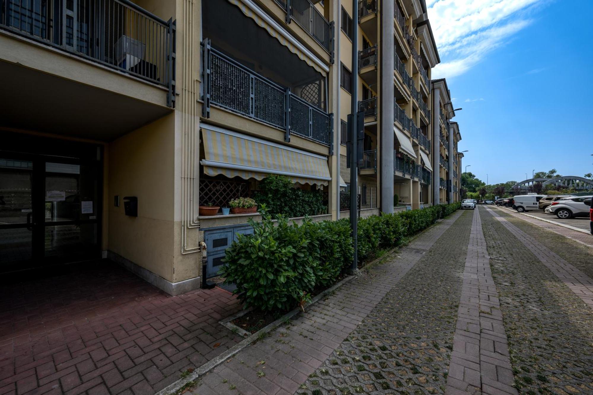 Cozy Suite Rogoredo Apartment Next To The Metro And Train Station Mediolan Zewnętrze zdjęcie