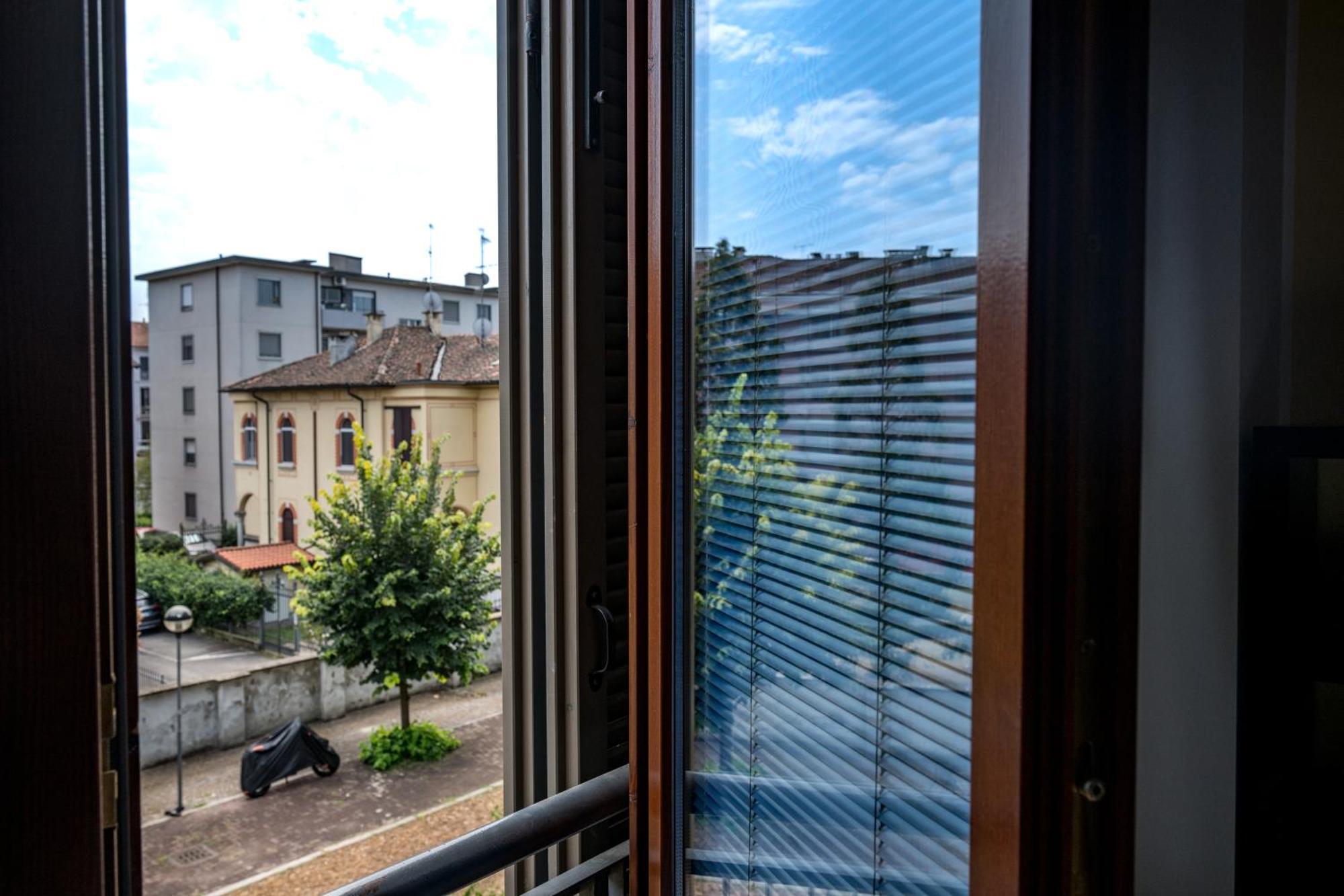 Cozy Suite Rogoredo Apartment Next To The Metro And Train Station Mediolan Zewnętrze zdjęcie